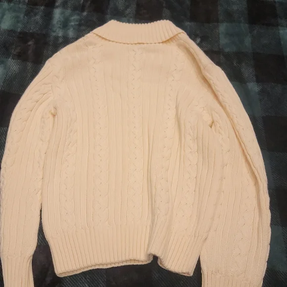 NWT sweater - Picture 3 of 3